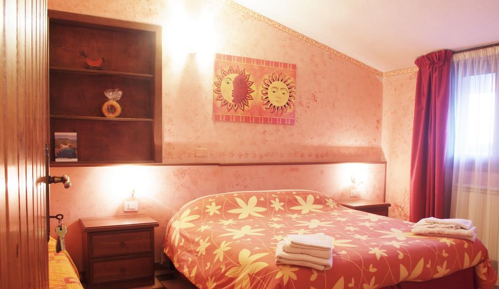 B&B Fantar House Carbonia Cameră foto