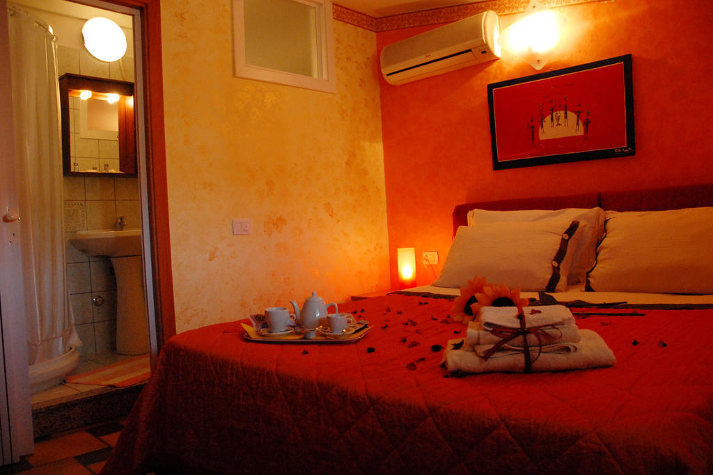B&B Fantar House Carbonia Cameră foto